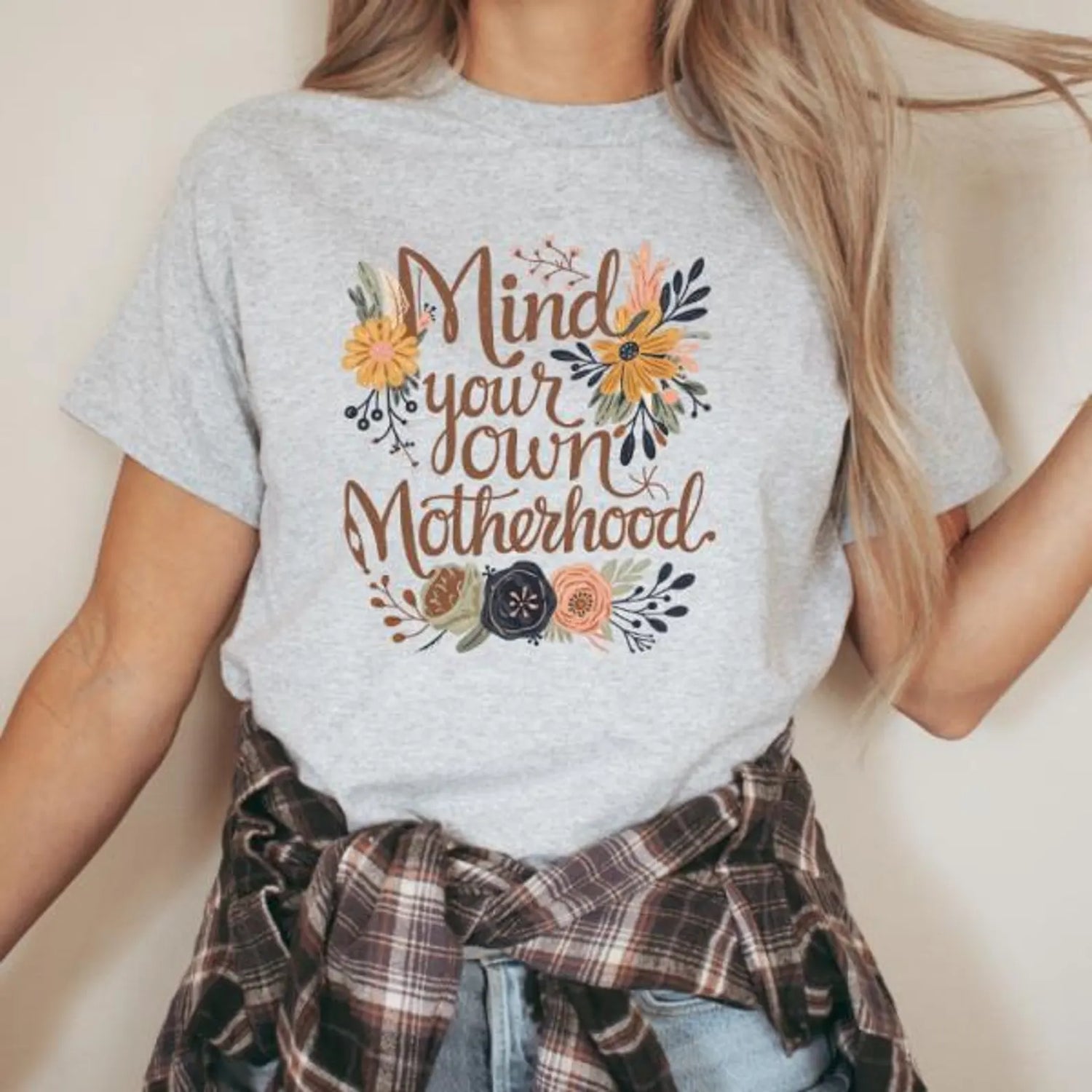 GRAPHIC MOM APPAREL